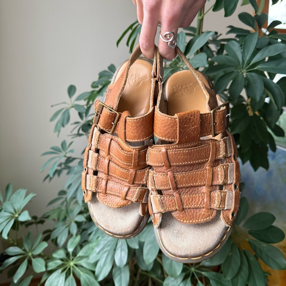 Doc marten retro leather sandals